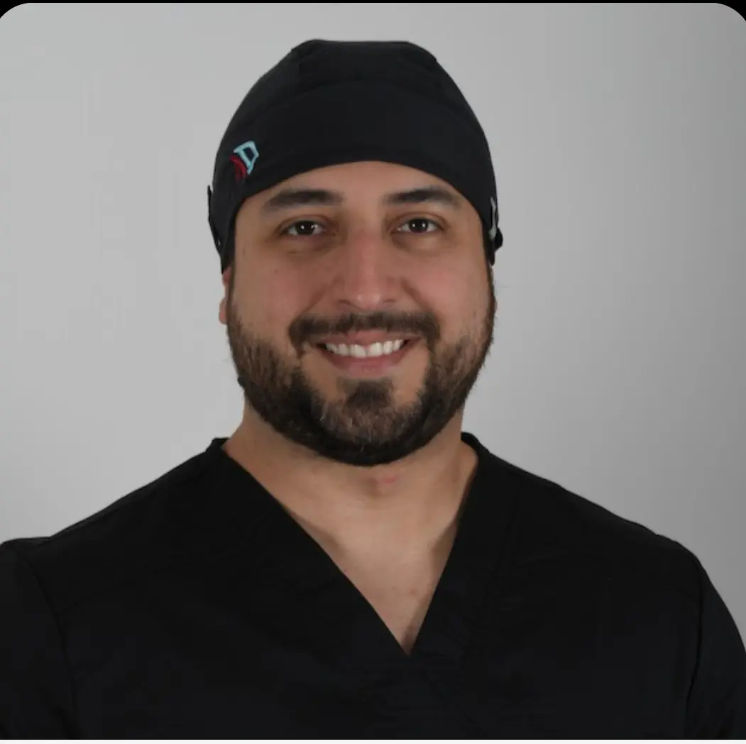 Dr. Daniel Campos - Rehabilitación Oral IDU Implantes
