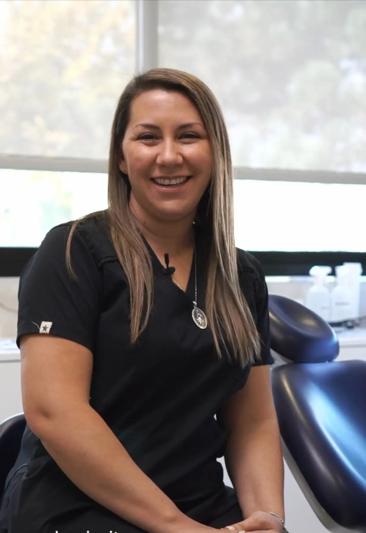 Dra. Maira de Leon - Ortodoncista IDU Implantes